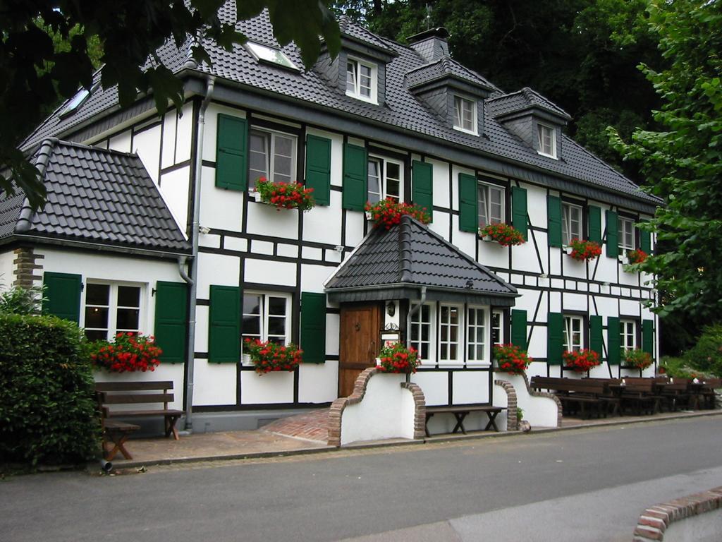 Wisskirchen Hotel & Restaurant Odenthal Zewnętrze zdjęcie